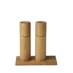 By Brorson Salt-   Pebersæt Med Bakke Olieret Eg